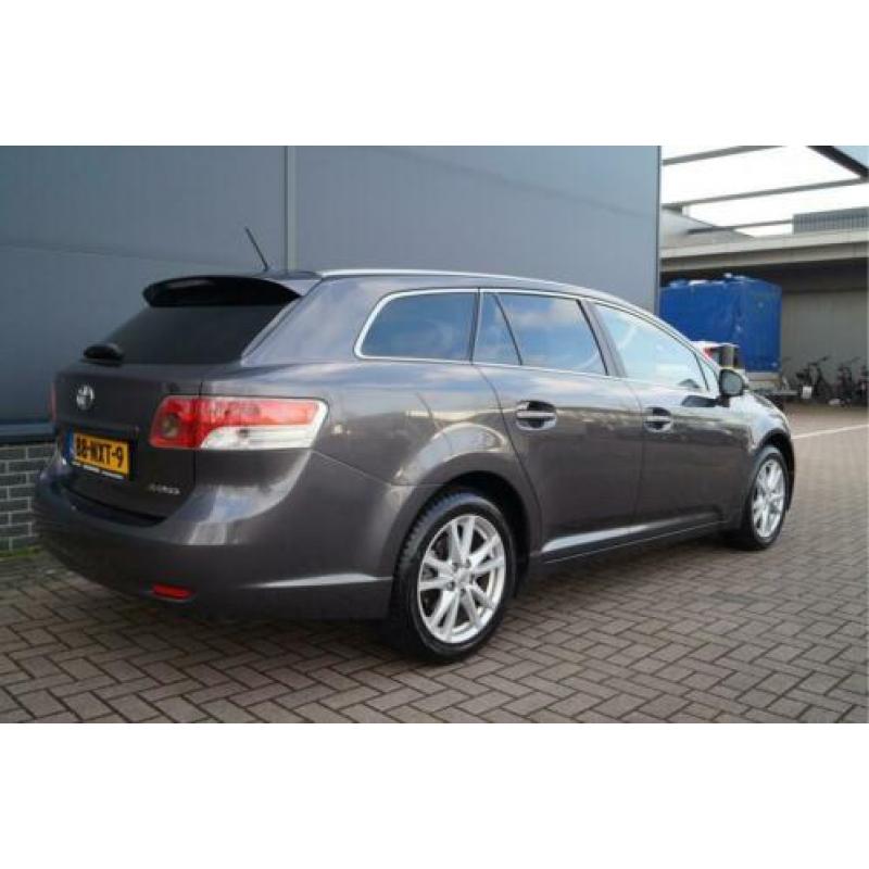 Toyota Avensis Wagon 2.0 VVTi Business l Leder l Navigatie
