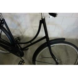 Fiets 602: Oma-fiets damesfiets, maat: 57cm