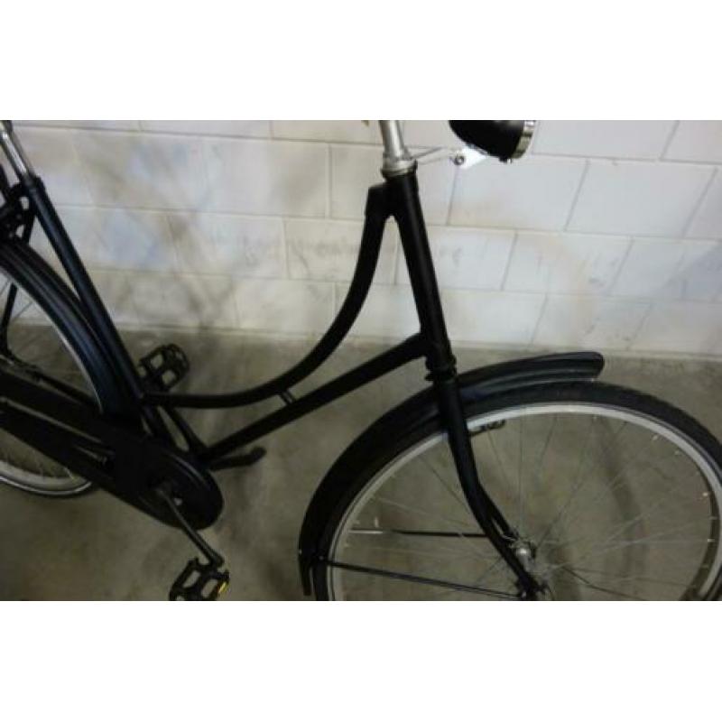 Fiets 602: Oma-fiets damesfiets, maat: 57cm