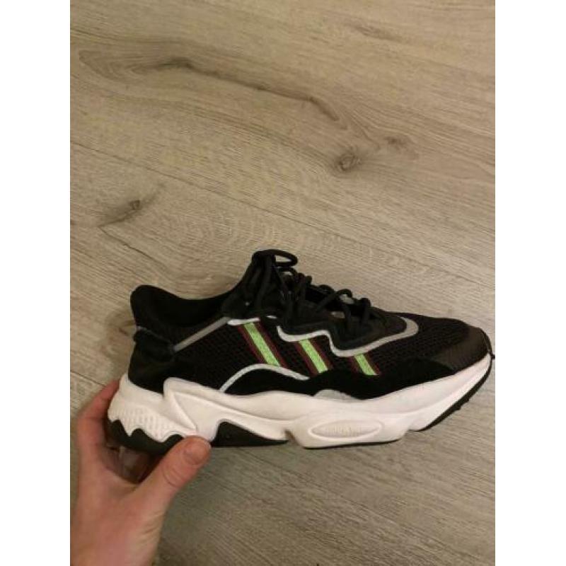 Ozweego | Adidas | 36