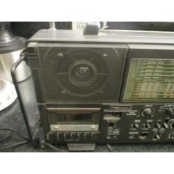 PAN CRUSADER -S 12 band world wide recepition with recorder