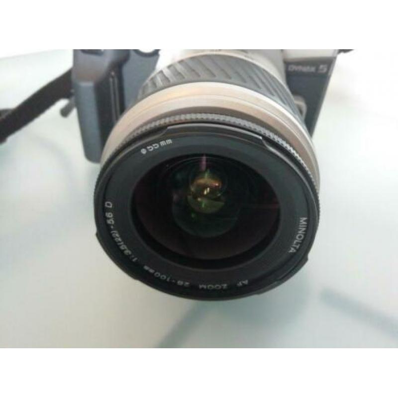 Minolta dynax 5 + Minolta Af Zoom 28-100mm