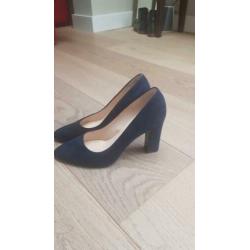 Peter Kaiser blauw suede pumps 6,5 (39,5/40) als nieuw