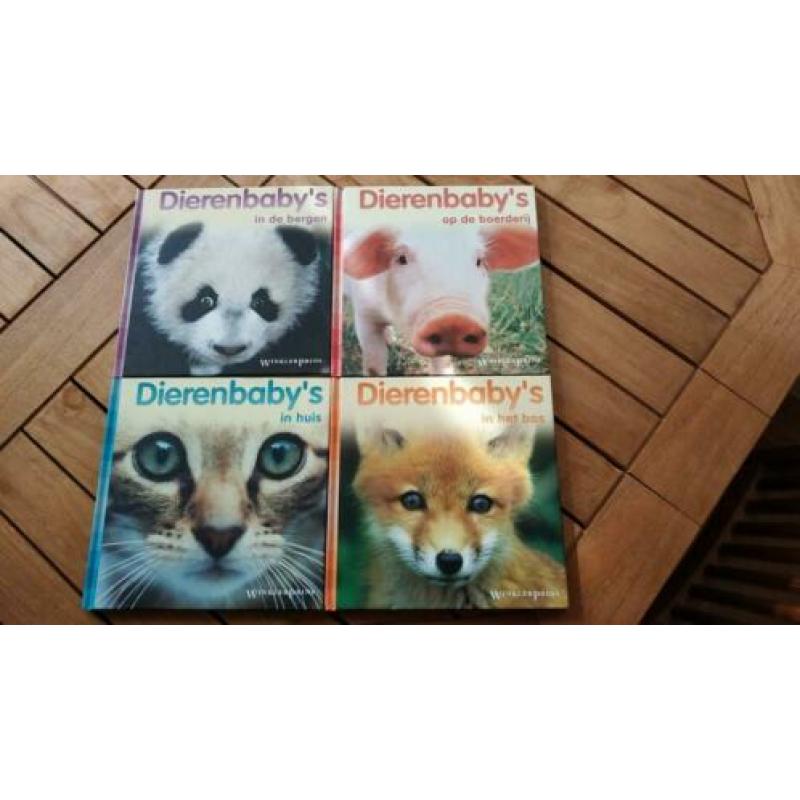 4 boeken van Winkler Prins over Dierenbaby's
