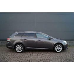 Toyota Avensis Wagon 2.0 VVTi Business l Leder l Navigatie