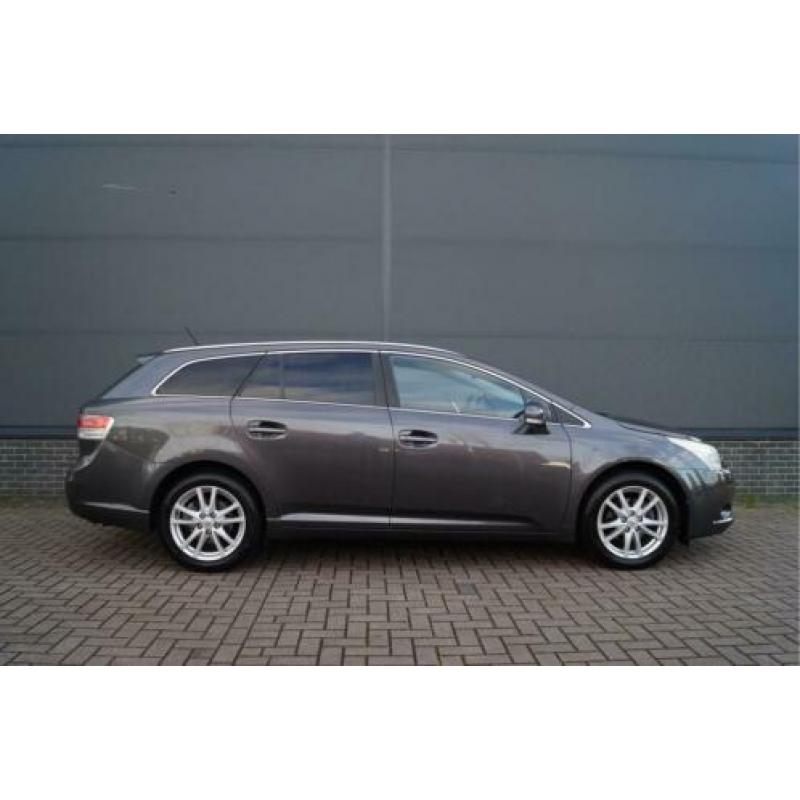 Toyota Avensis Wagon 2.0 VVTi Business l Leder l Navigatie