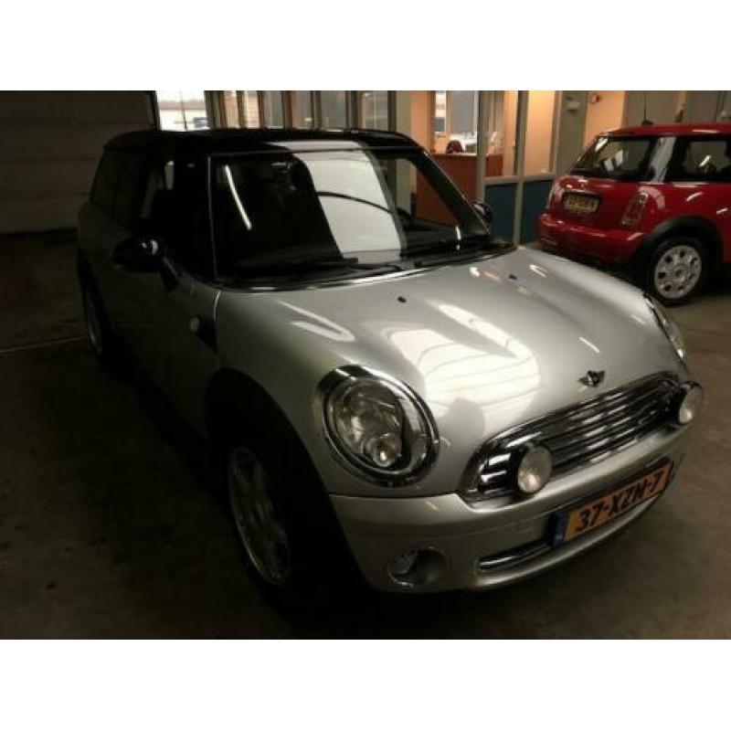 Mini CLUBMAN 1.6 Cooper