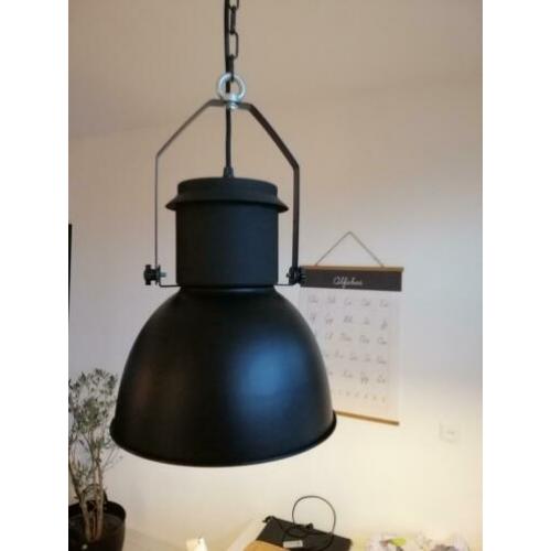 Stoere zwarte lampen