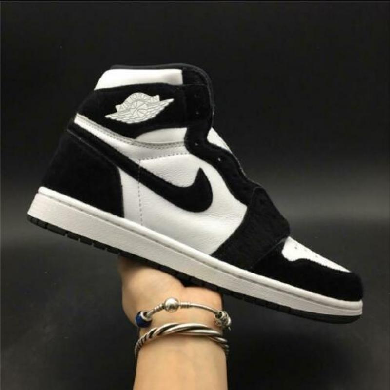 Nike air jordan 1 high panda black white