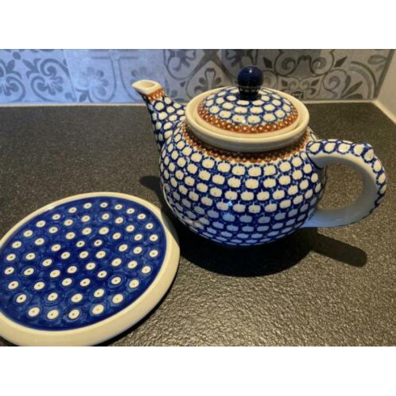 Bunzlau theepot 1,3 L met onderzetter