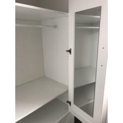 Witte (kinder) kledingkast