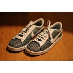 Nike Courtside schoenen maat 43 nieuw!