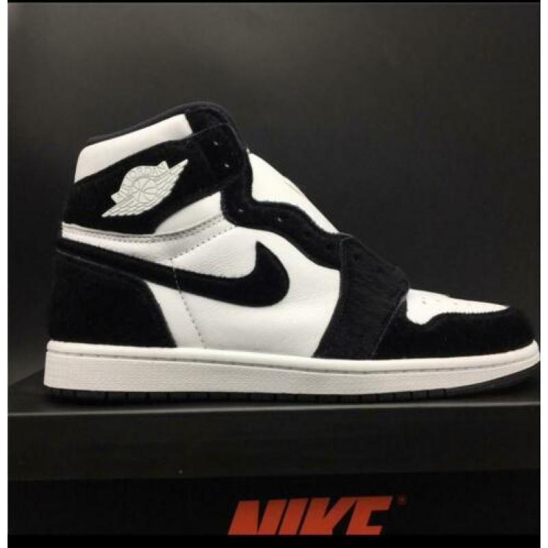 Nike air jordan 1 high panda black white