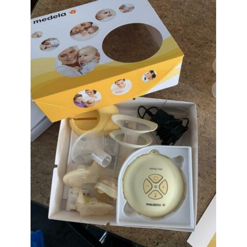 Nette Medela swing dubbele kolf, M+L borstschilden, flesjes