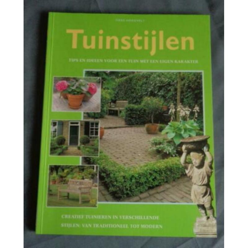 TUINSTIJLEN Fieke Hoogvelt tuin tuinieren boek 143 blz. ISBN
