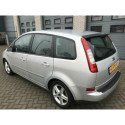 Ford Focus C-MAX 2.0-16V Ghia (bj 2005, automaat)