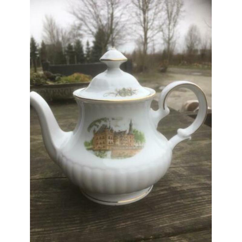 Puntgaaf Remia servies kastelen