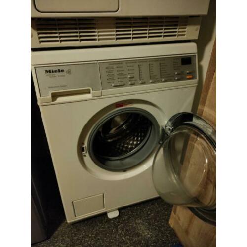 Miele wasmachine met ijzeren trommelkruis en condensdroger