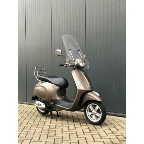 Vespa Primavera Brom 2015 Maronne ‘ACTIEPRIJS’