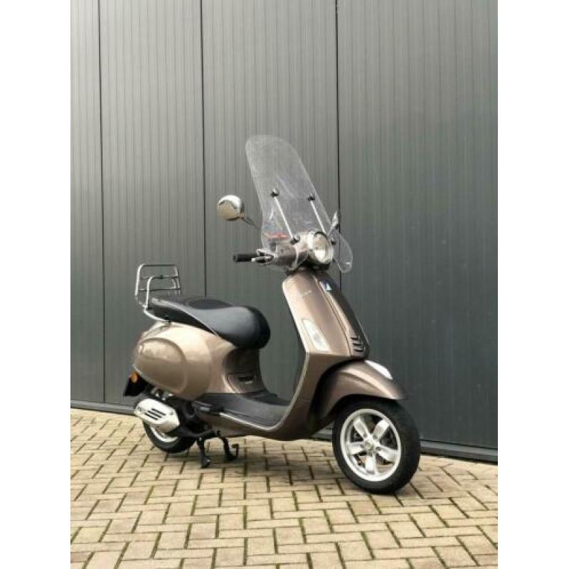 Vespa Primavera Brom 2015 Maronne ‘ACTIEPRIJS’