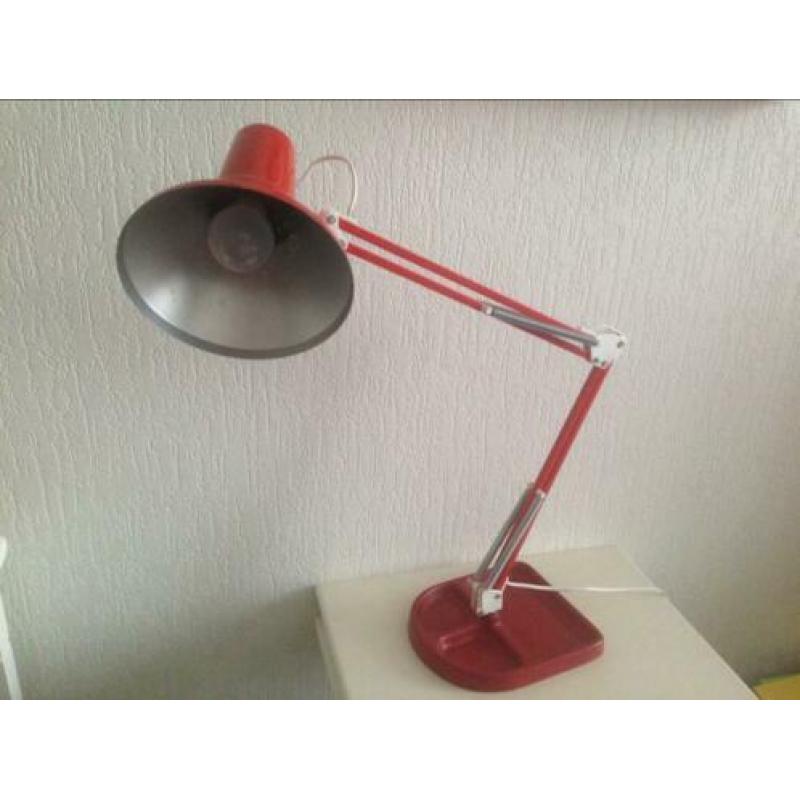 Retro vintage rode schaarlamp bureau lamp met voet 70's lamp