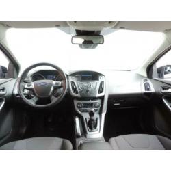 Ford Focus 1.0 EcoBoost 5drs Titanium (park assist,xenon,ada