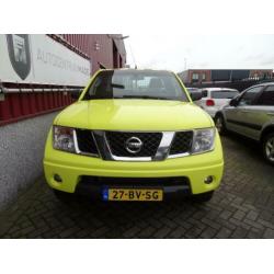 Nissan Navara 2.5 dCi SE King Cab // Clima // 4X4 // Nette a