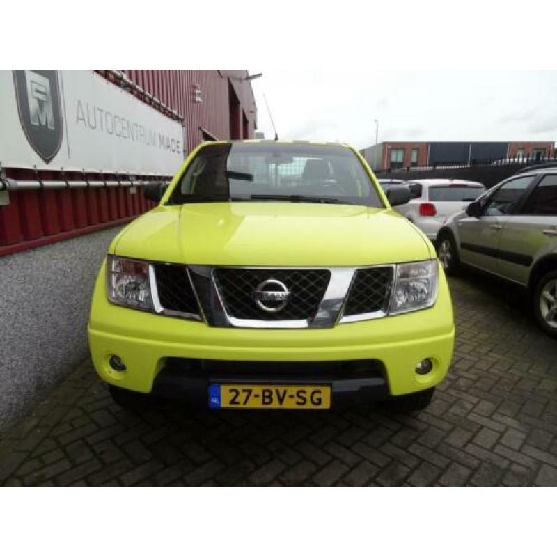 Nissan Navara 2.5 dCi SE King Cab // Clima // 4X4 // Nette a