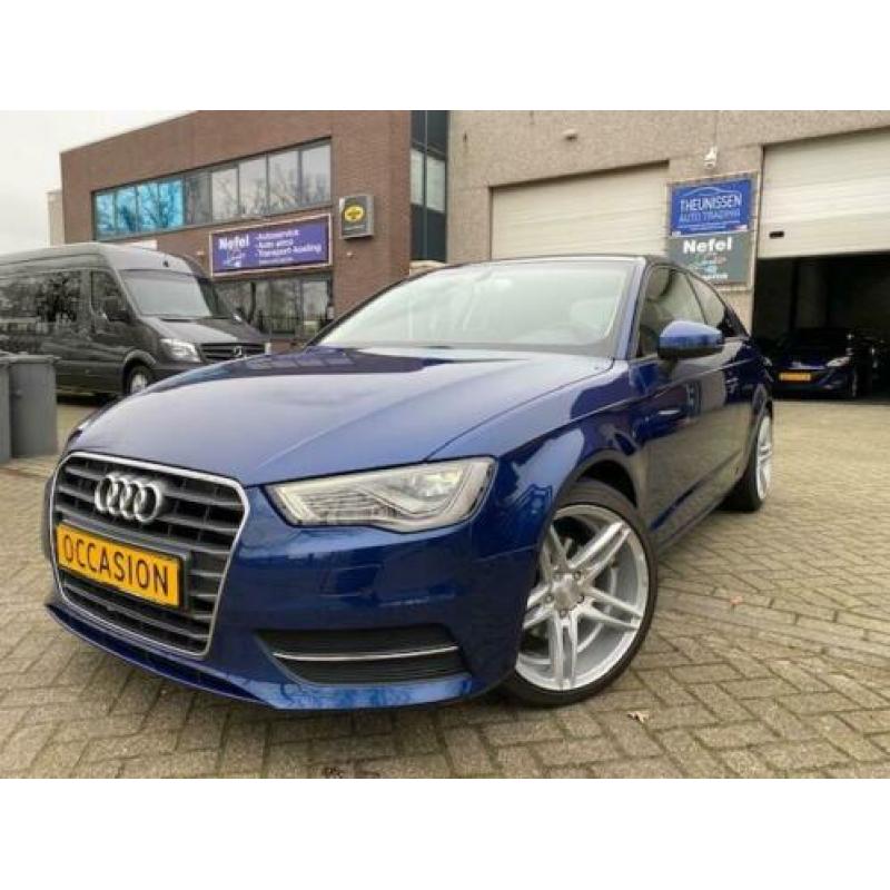 Audi A3 1.4 TFSI Ambition Pro Line Led lampen! Navi, 18 inch