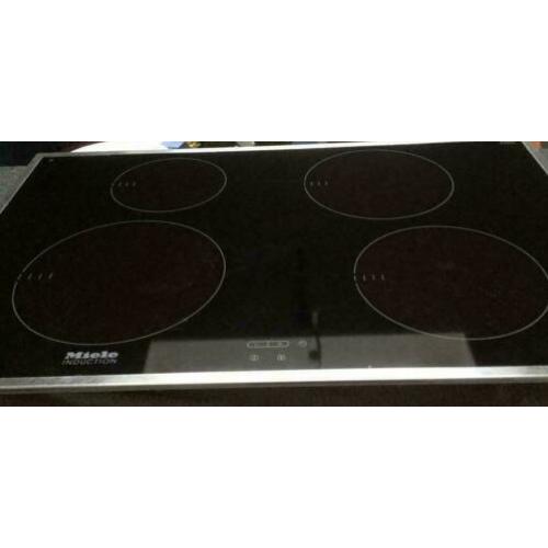 Miele inductiekookplaat, defect.