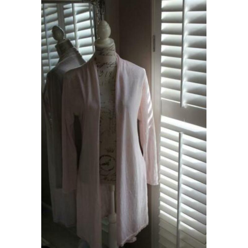 *Voorjaar* Mooi dun lang roze vest, maat S.