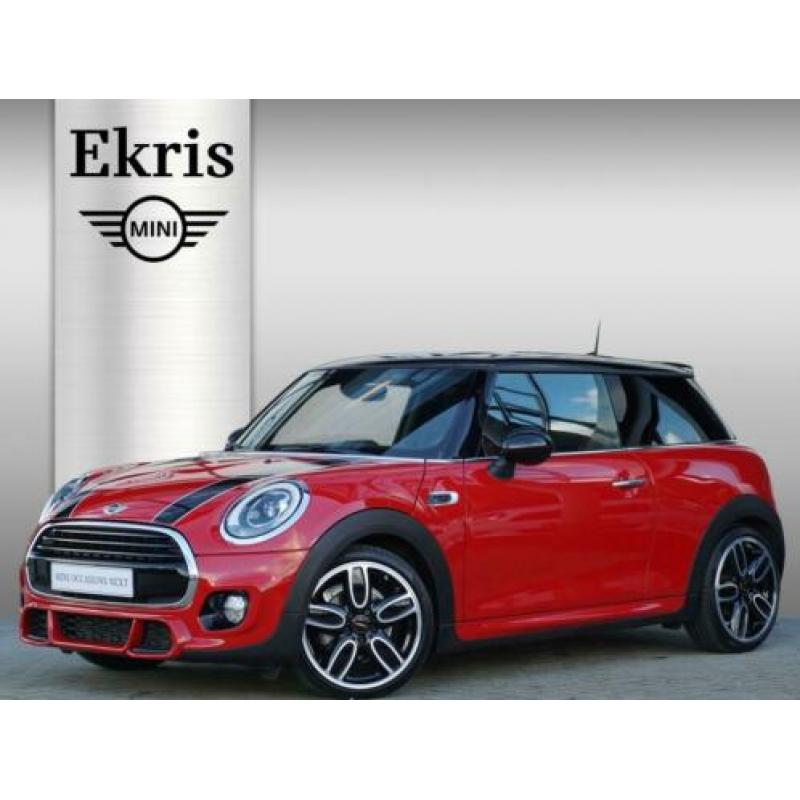 MINI 3-deurs Cooper JCW Chili + Wired + Pano (bj 2018)
