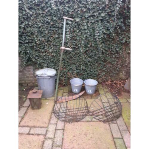Oude tuin decoraties