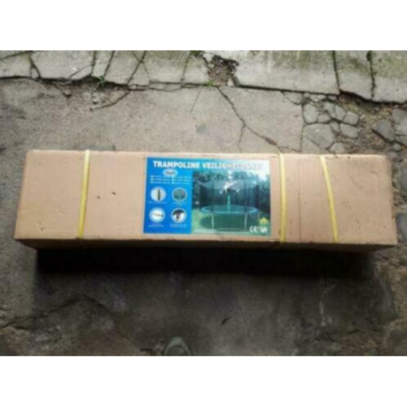 NIEUW Trampoline veiligheidsnet + 6 palen