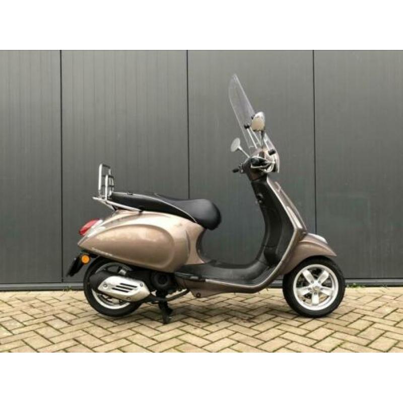 Vespa Primavera Brom 2015 Maronne ‘ACTIEPRIJS’