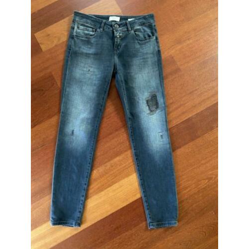 Schitterende zgan jeans van Closed donkerpaars maat 27