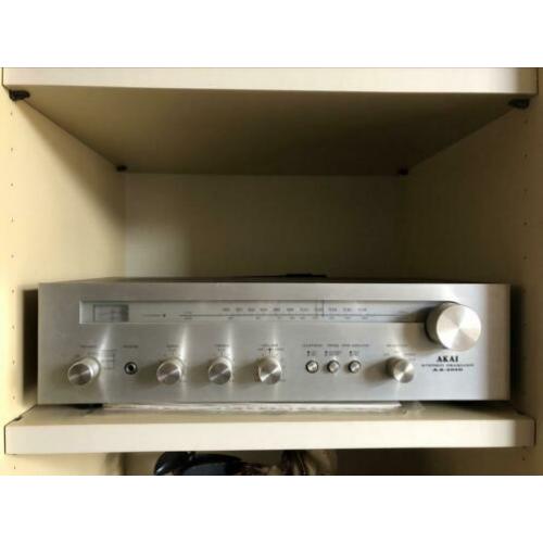 AKAI AA-1010 stereo receiver - radio met twee boxen