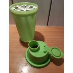 shaker 350 ml (D9) zgan 7,50 als nieuw (D9)