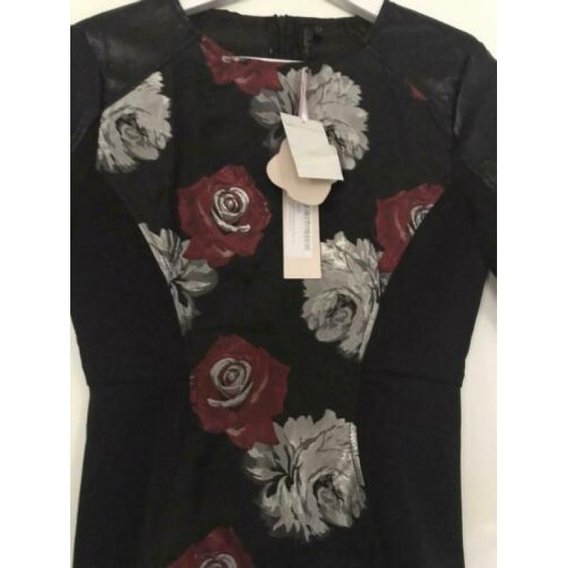 Nieuw Boohoo Asos bloemen jurkje - maat 10 (38)