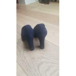 Peter Kaiser blauw suede pumps 6,5 (39,5/40) als nieuw