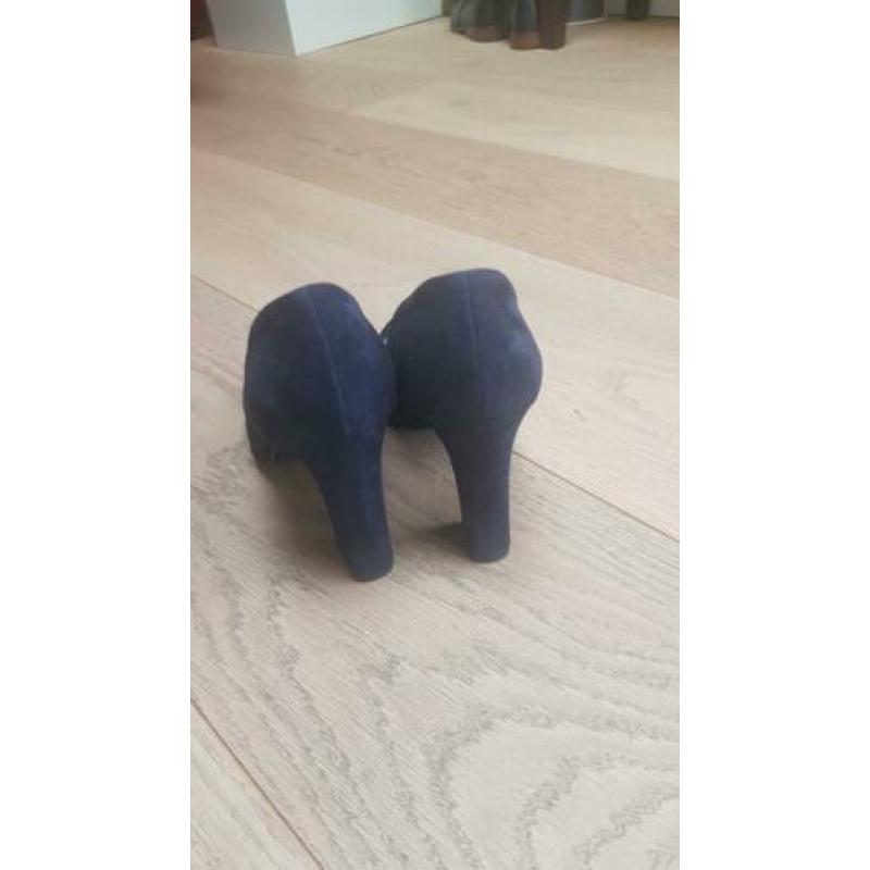 Peter Kaiser blauw suede pumps 6,5 (39,5/40) als nieuw
