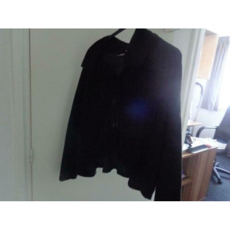 Vijf stuks mooie dames kleding Zie tekst