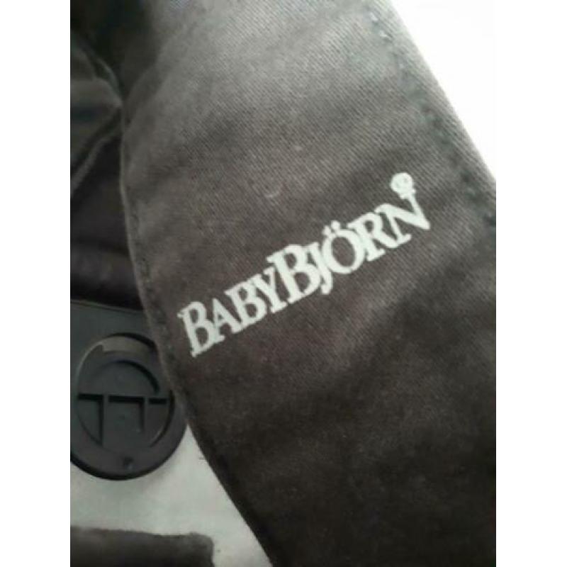 Handige, makkelijke, lichtgrijs & zwarte draagzak, babybjorn