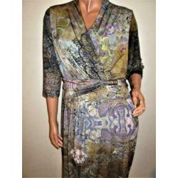 PROMISS ! Jurkje in paisley print mt 44.