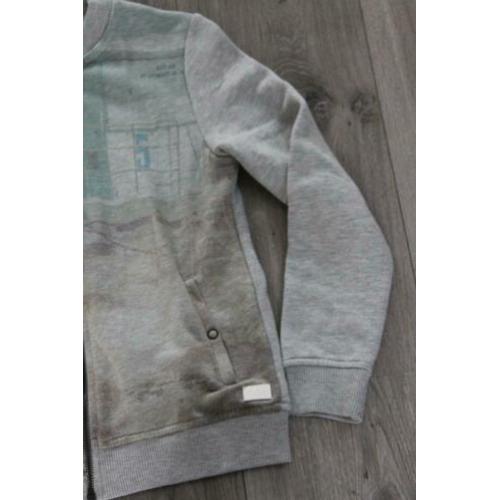 Mooi jongen vest CARS, maat 140 (IS)