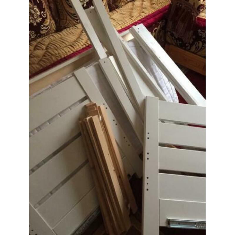 Eenpersoons bed