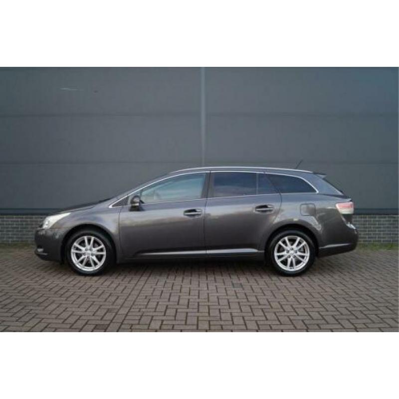 Toyota Avensis Wagon 2.0 VVTi Business l Leder l Navigatie
