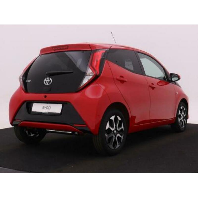 Toyota Aygo 1.0 VVT-i x-joy inclusief 5 JAAR GARANTIE EN GRA