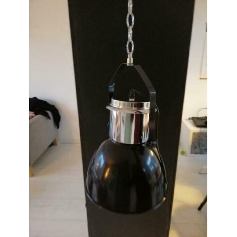 Stoere zwarte lampen