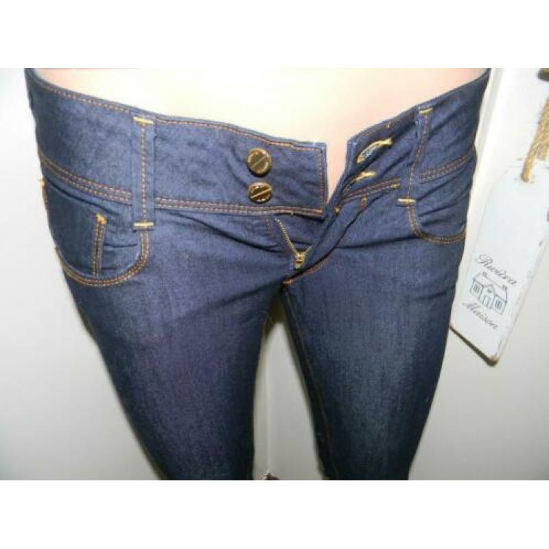 MET INJEANS mooie jeans MAAT 27 NIEUW